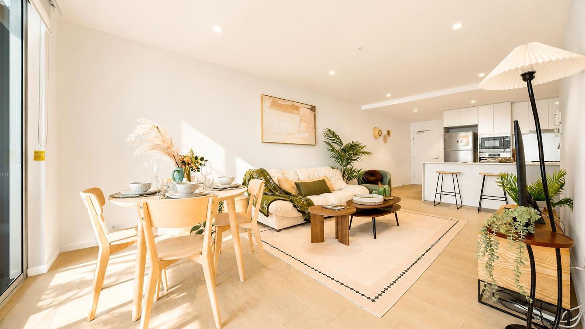 Boho Retreat - Walk To Gabba Stadium - Free Parking *
