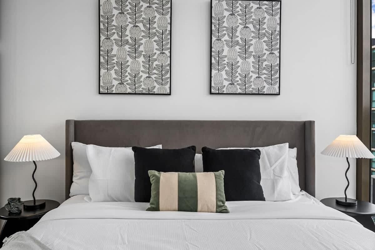 Capri - Free Secure Parking Apartment Brisbane