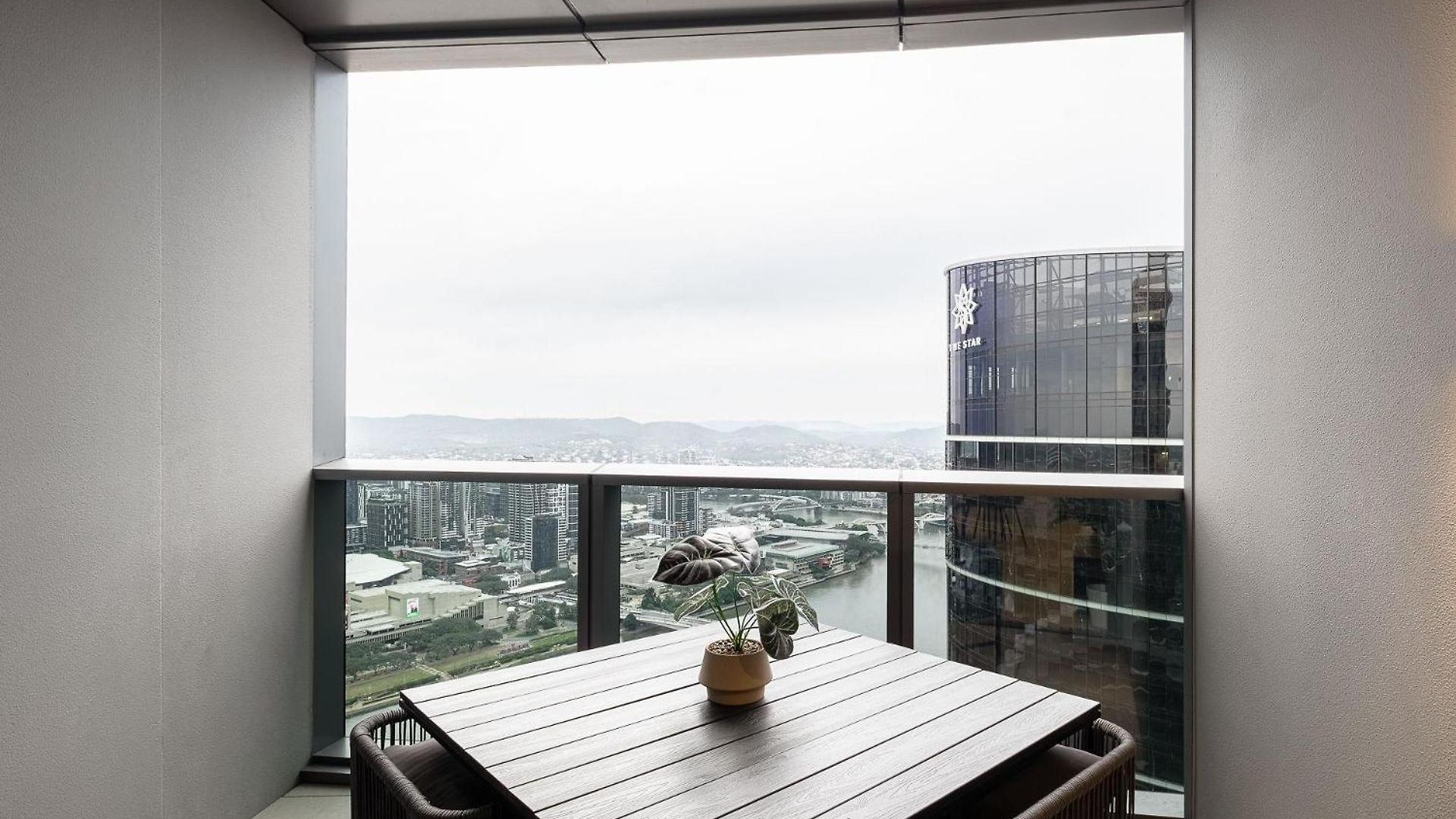 Stunning River View 2 br Casino Qw Apartment Brisbane
