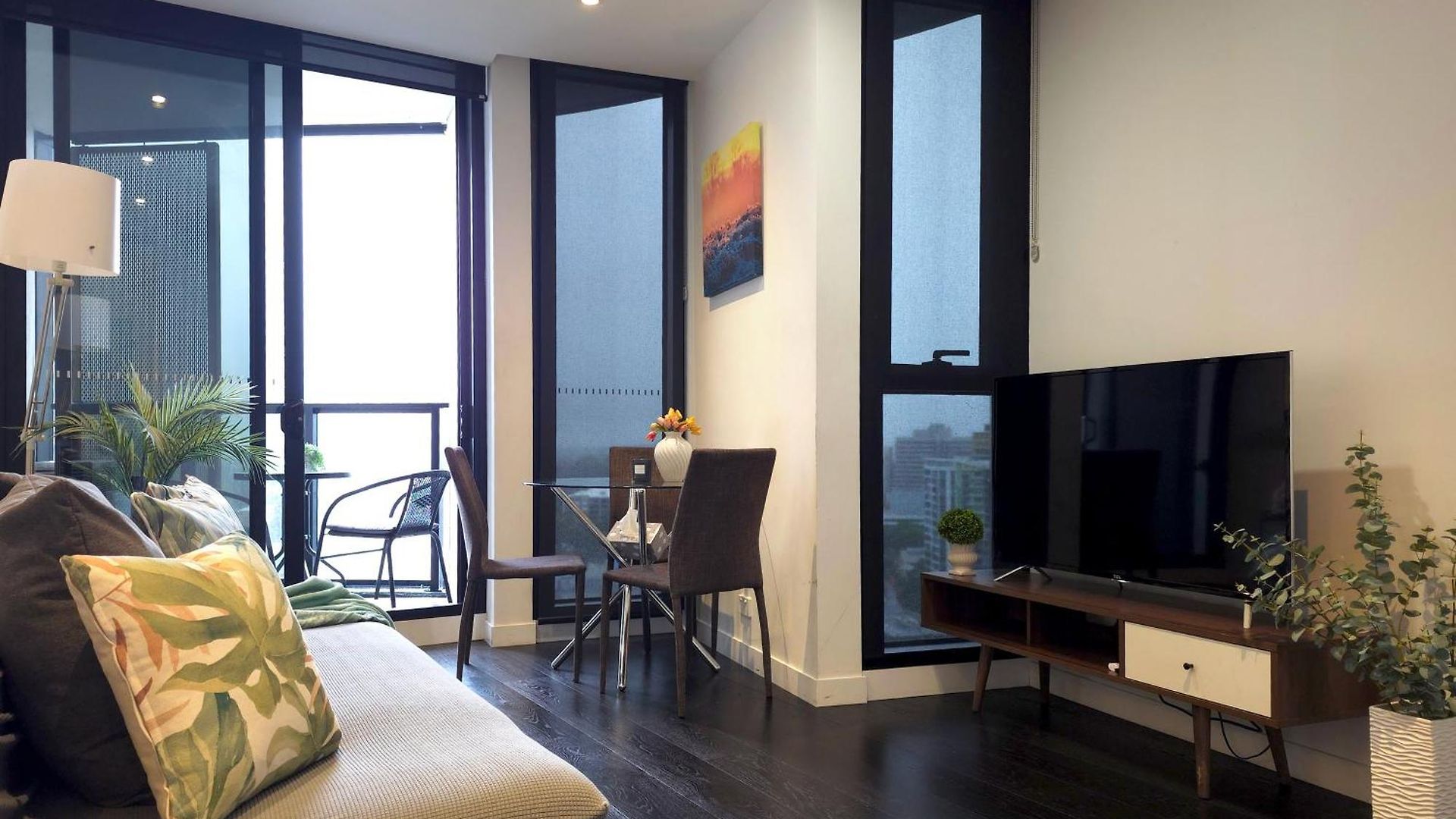 20th Floor Fortitude Valley 2br 1ba With Parking * Brisbane