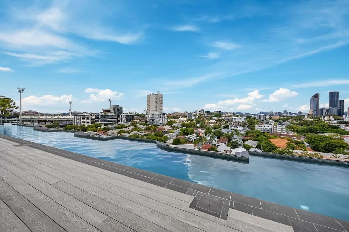 3br Family - King Beds, Parking & Views