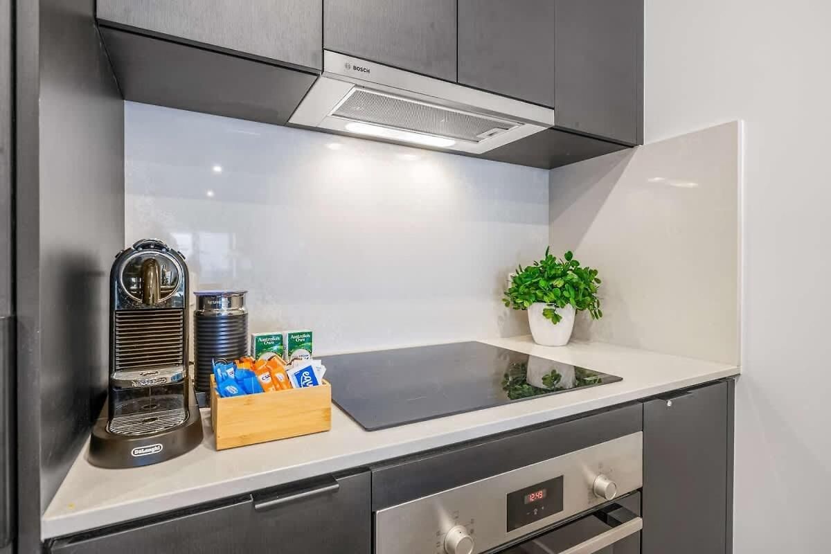 Apartment Family Retreat - Free Secure Car Park, Garden Westfield Shopping, Restaurants Brisbane