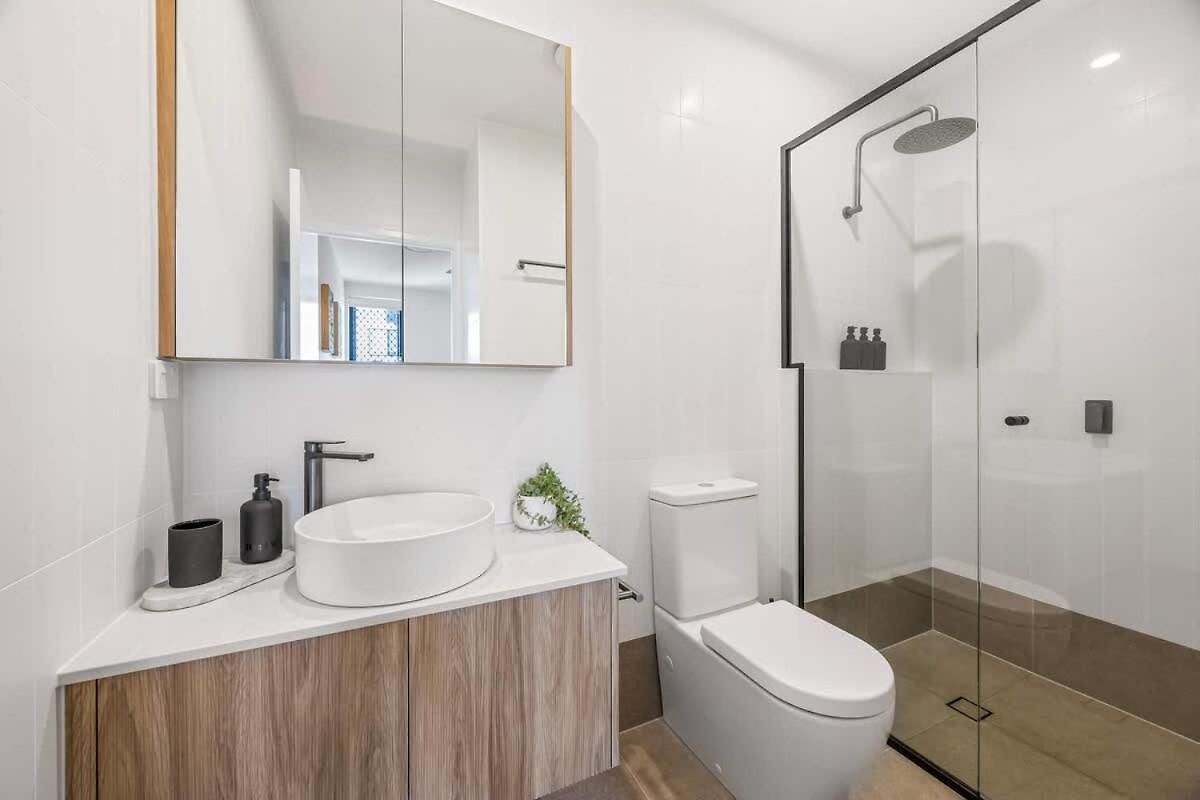 Family Retreat - Free Secure Car Park, Garden Westfield Shopping, Restaurants