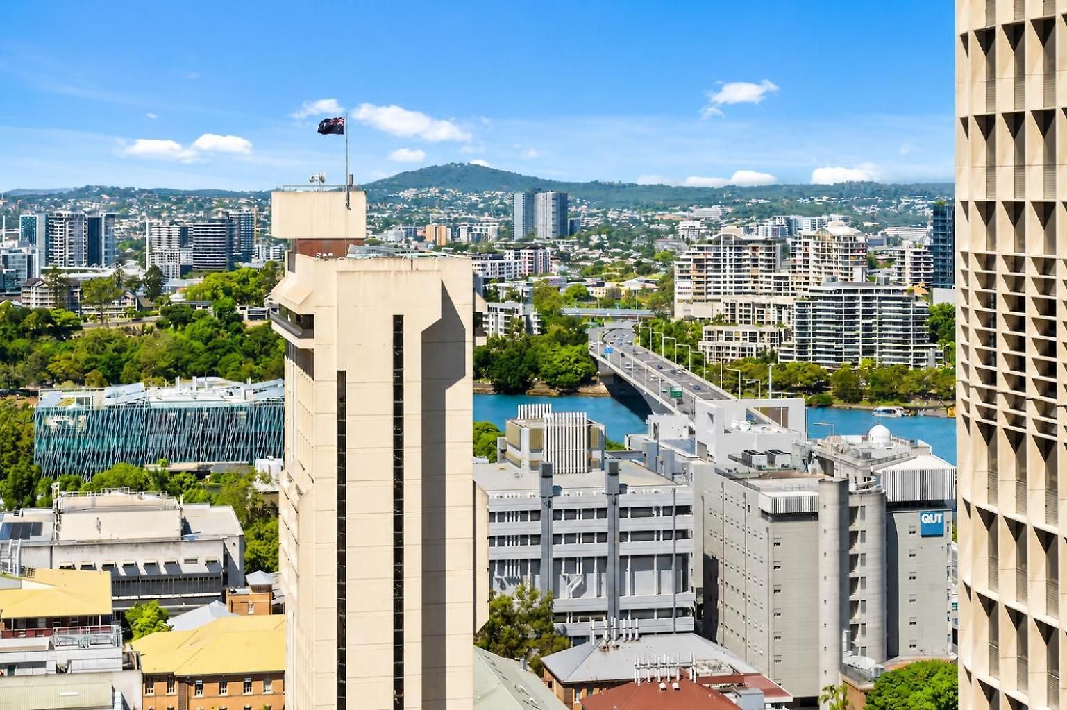 Lv 20 Private Luxury On Queens Wharf Brisbane