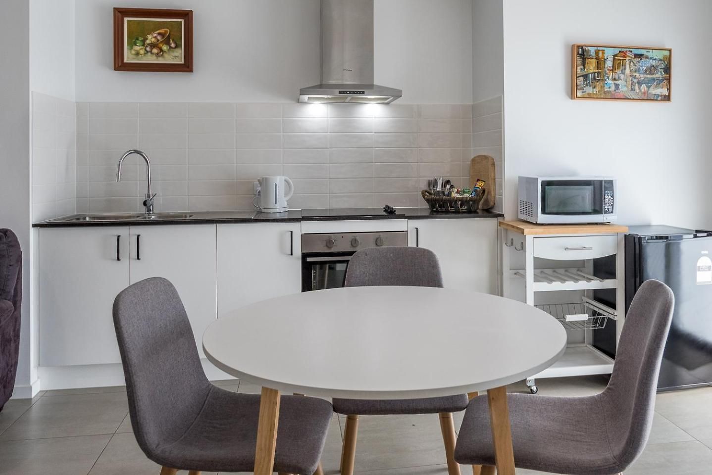 Brand New Stylish Tranquil & Self Check In Brisbane