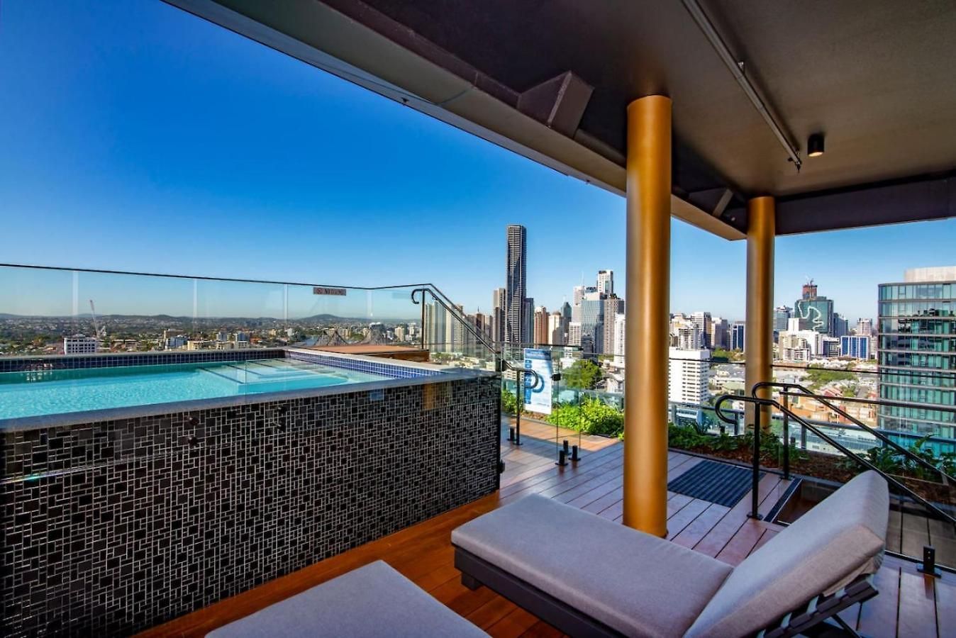 Comfy 1 Bedroom With Wifi And Parking Apartment Brisbane