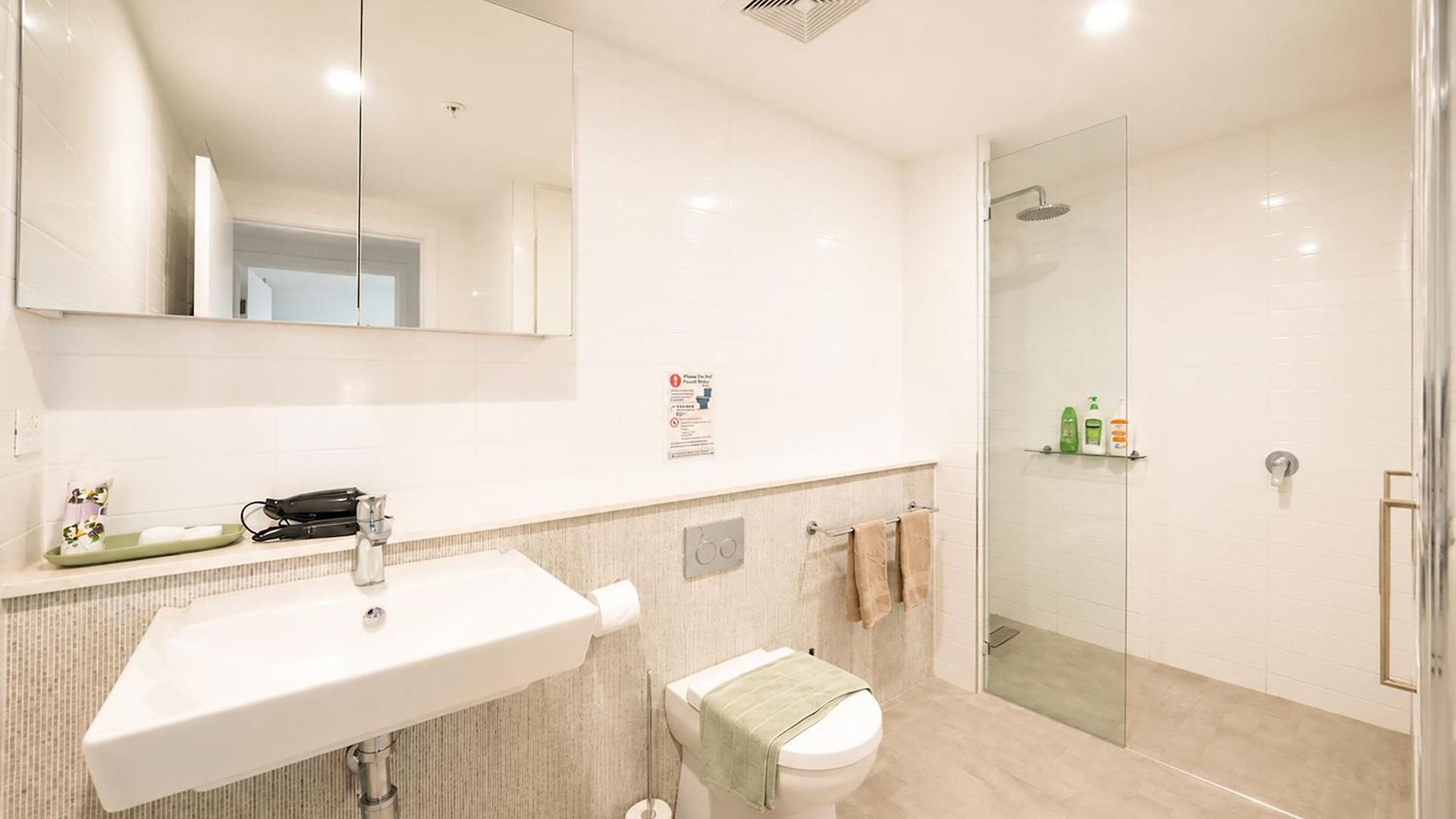 Apartment Boho Retreat - Walk To Gabba Stadium - Free Parking