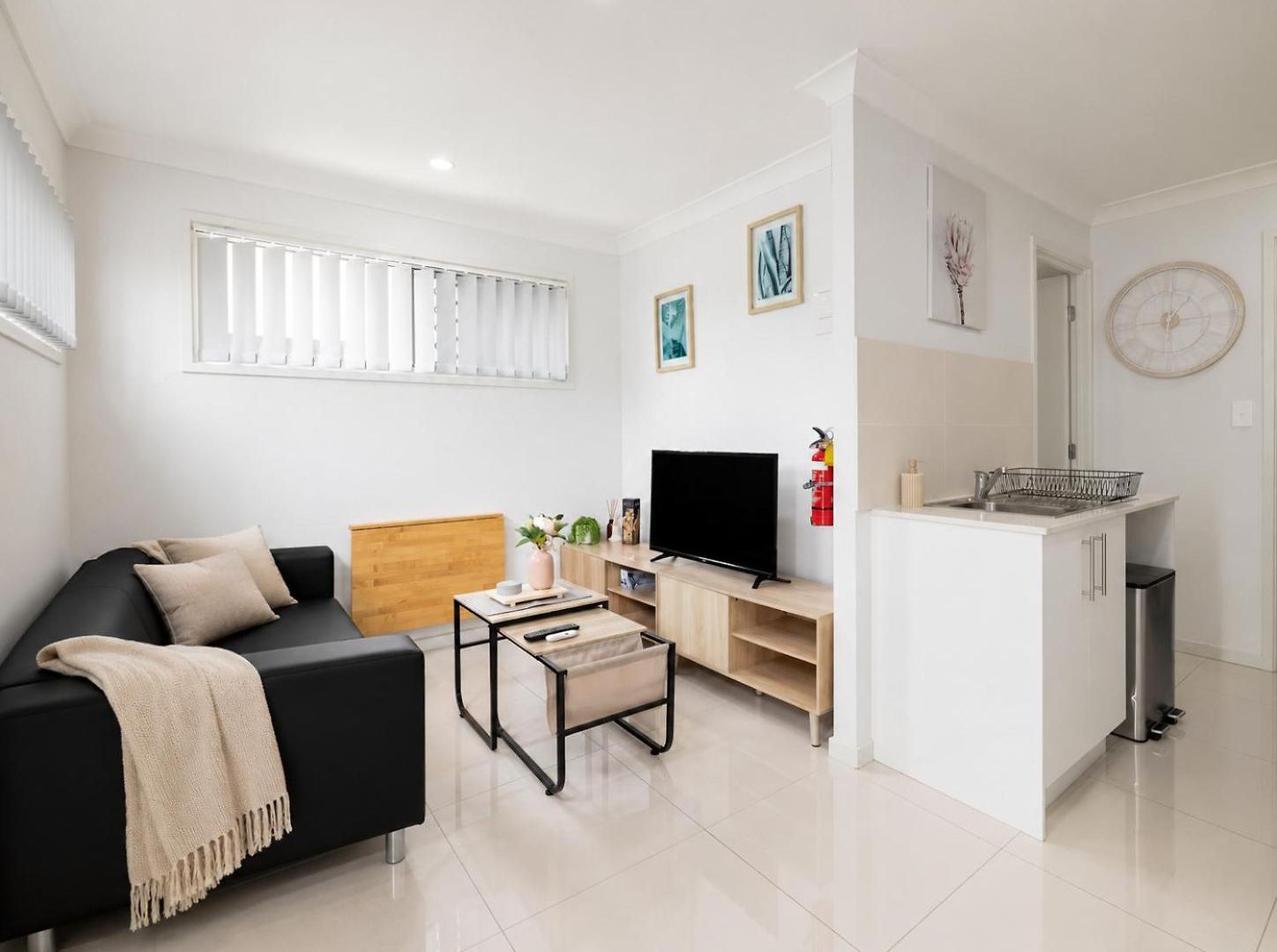 Apartment Smart Self Check-in - W Freney *