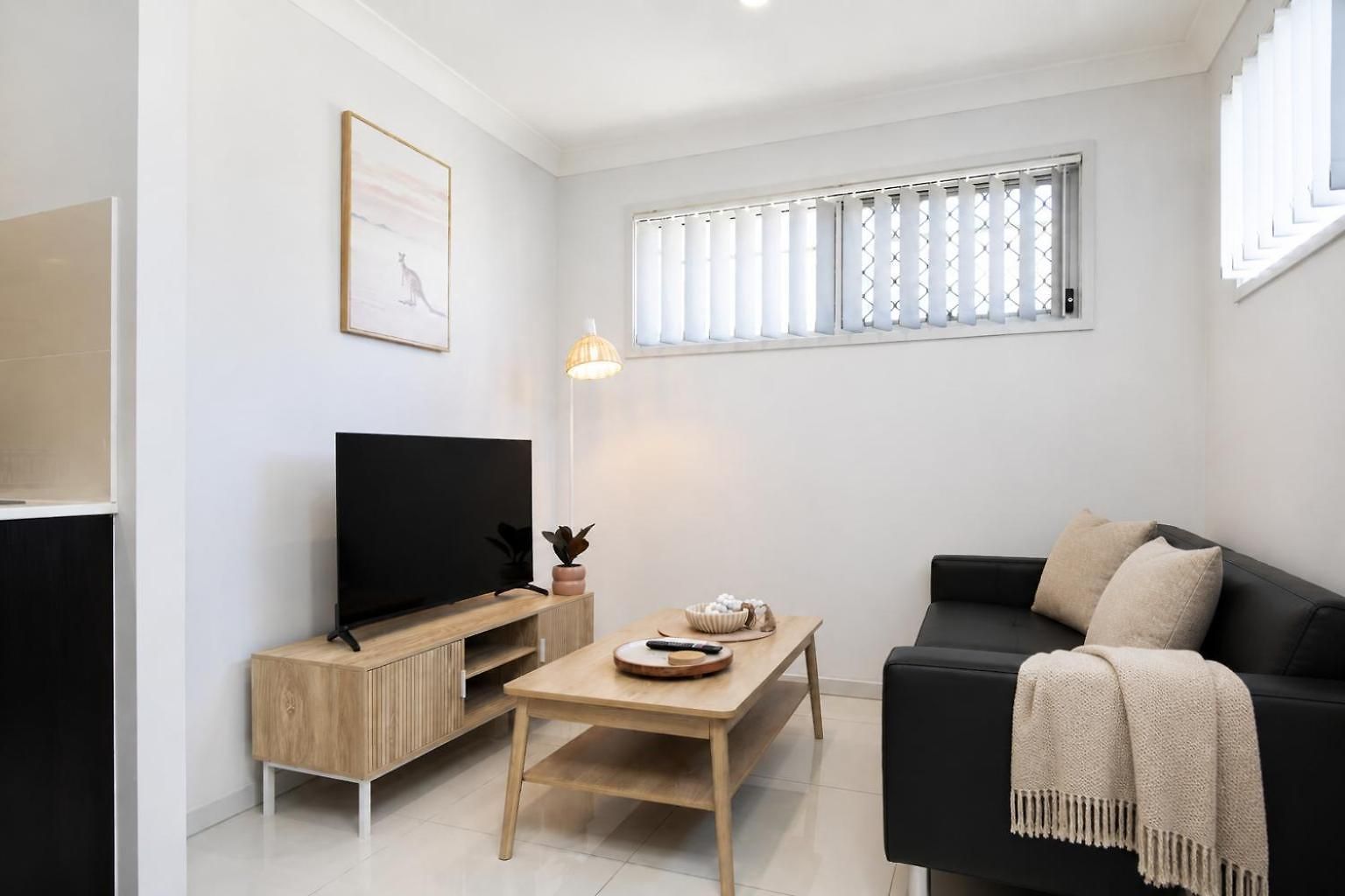 Smart Self Check-in - W Freney Apartment *