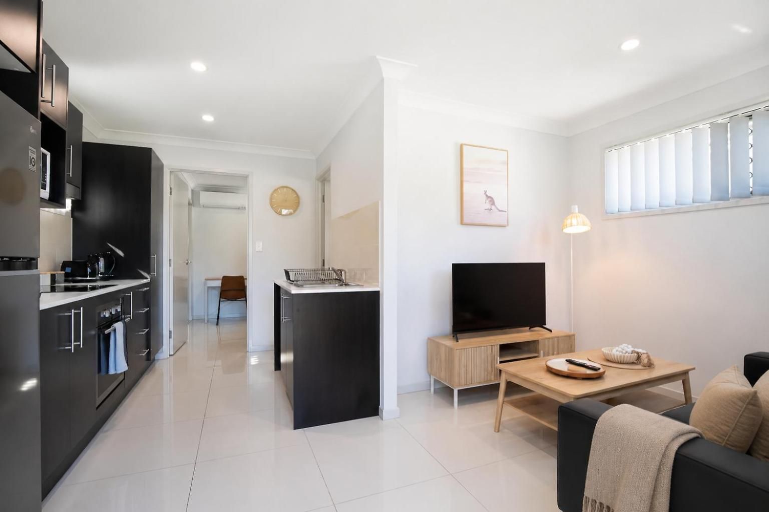 Apartment Smart Self Check-in - W Freney