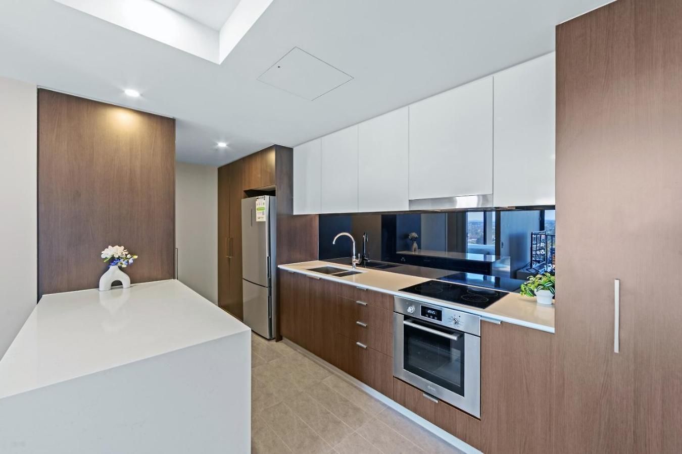 1 Bedroom With Stunning Views Heart Of Brisbane