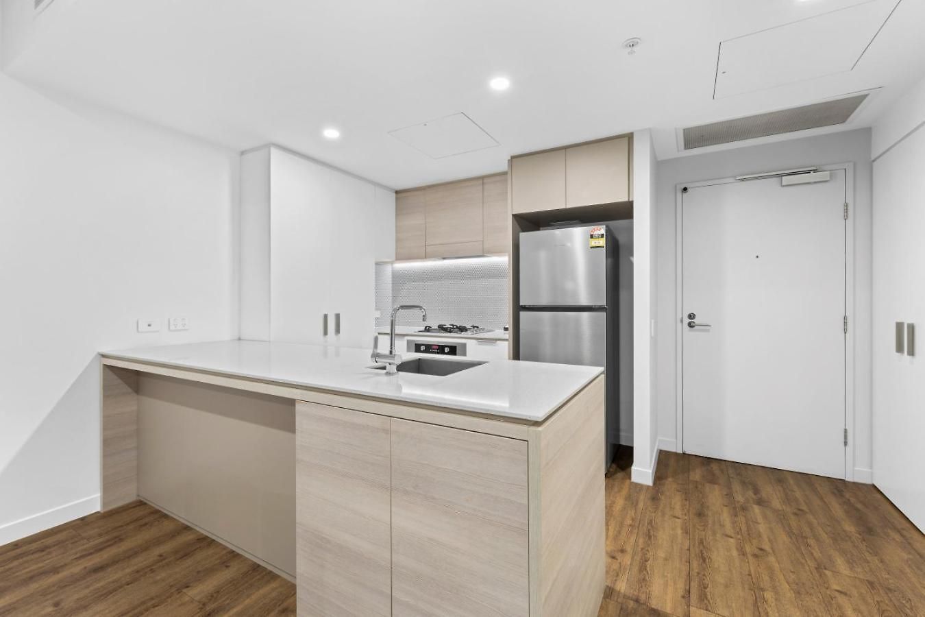 2br Escape At Lucid *