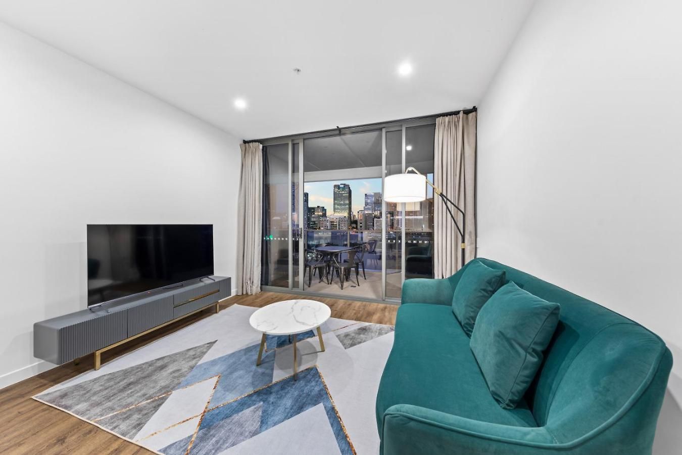 Apartment 2br Escape At Lucid
