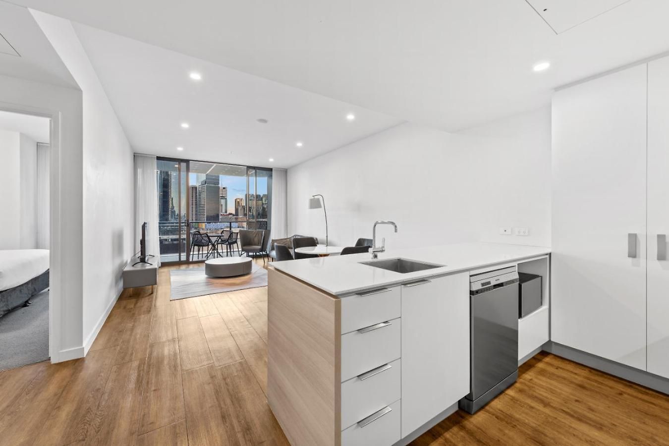 Soft Glow Serene Lucid 2br * Brisbane