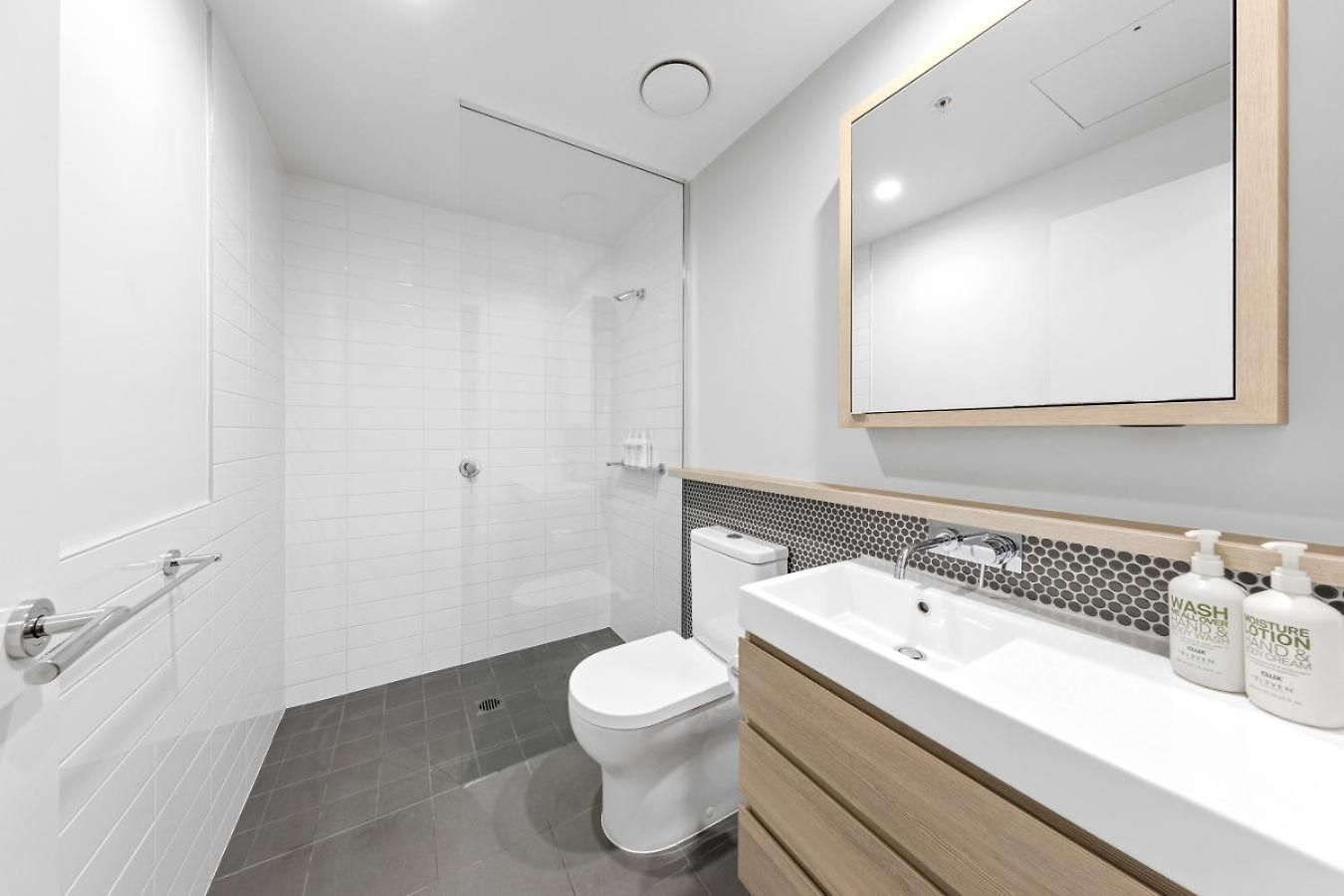 Breeze At Lucid 1br Getaway Apartment *