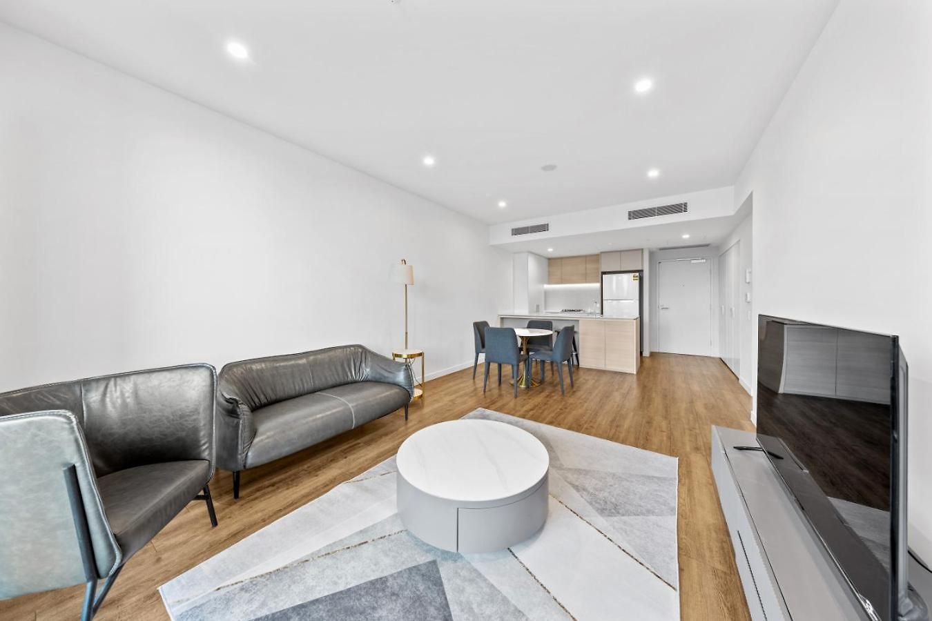 Soft Glow Serene Lucid 2br * Brisbane