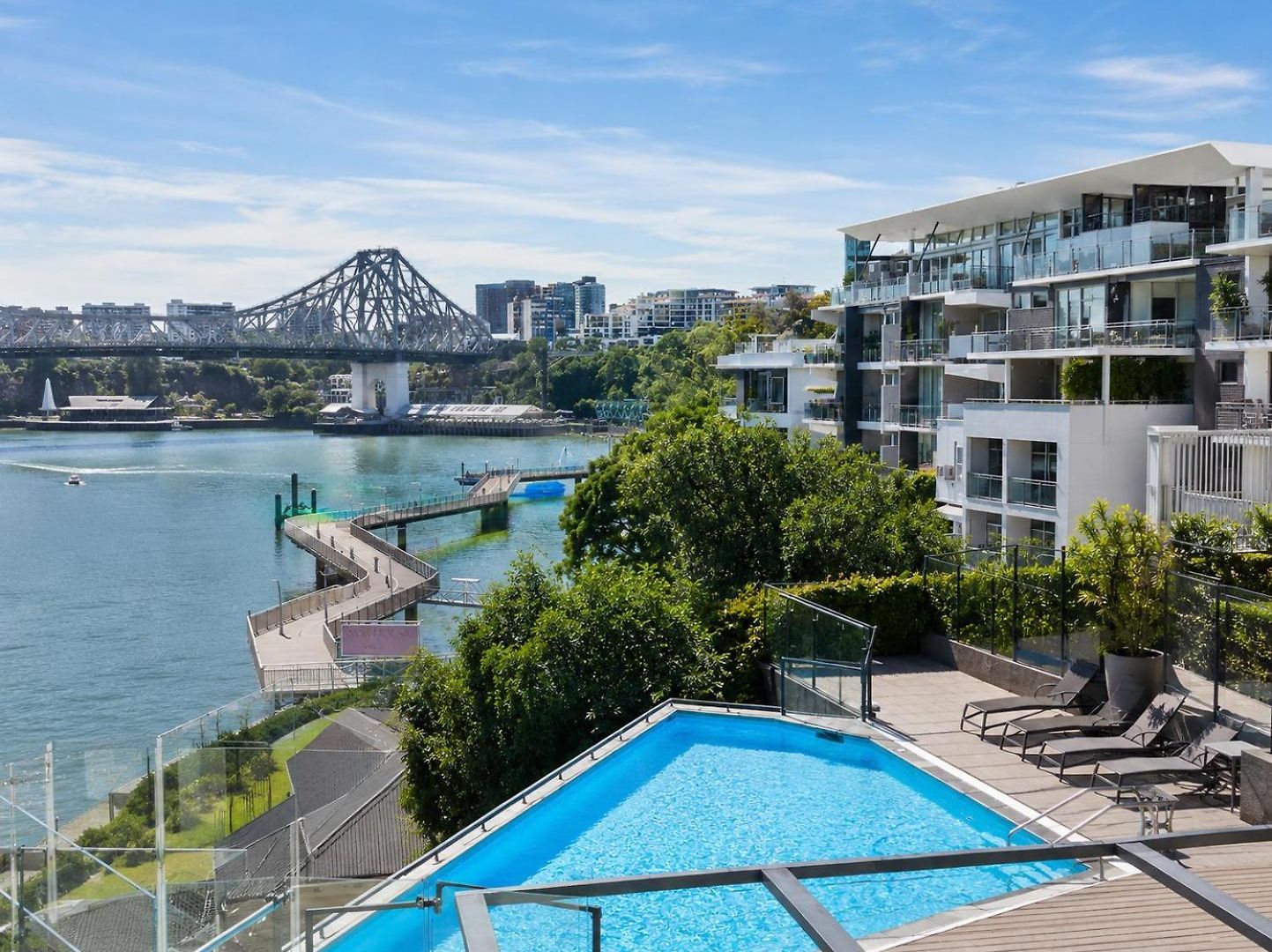 Glen Eagles Apartment *