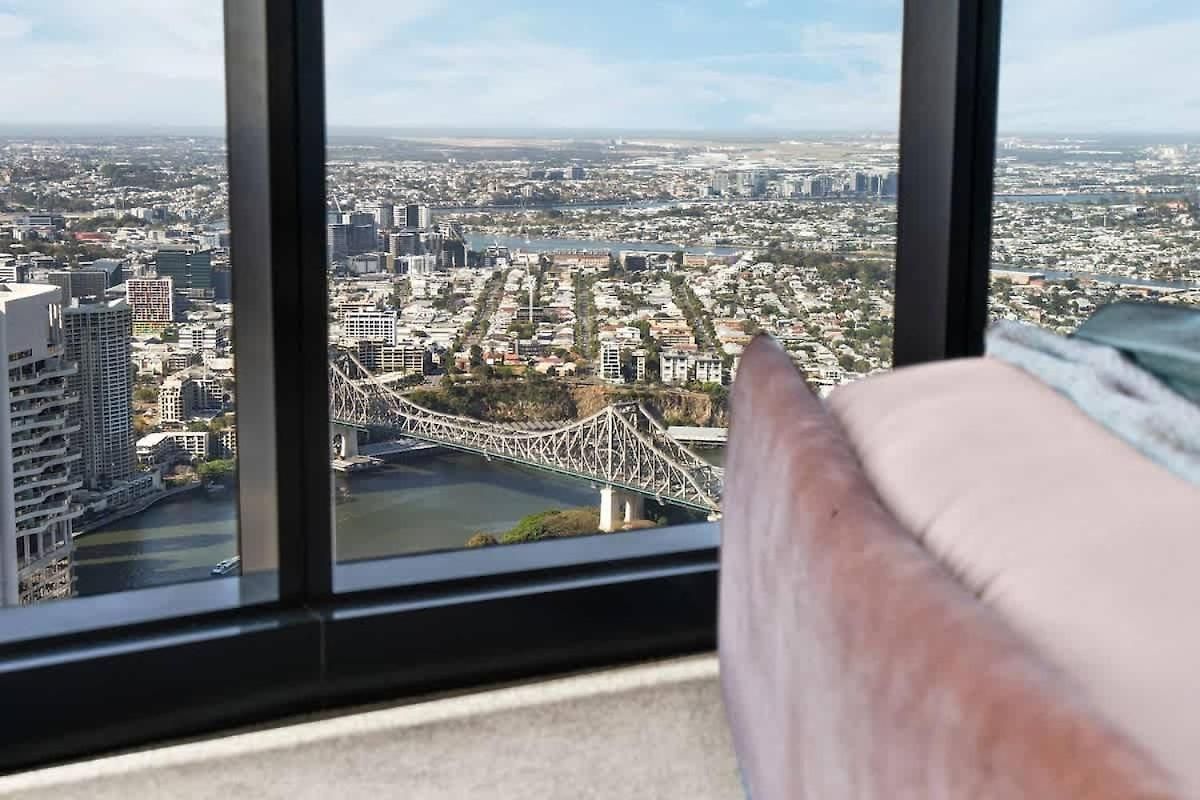 Skytower - 81st Floor, & River Views, Free Car Parking Apartment Brisbane
