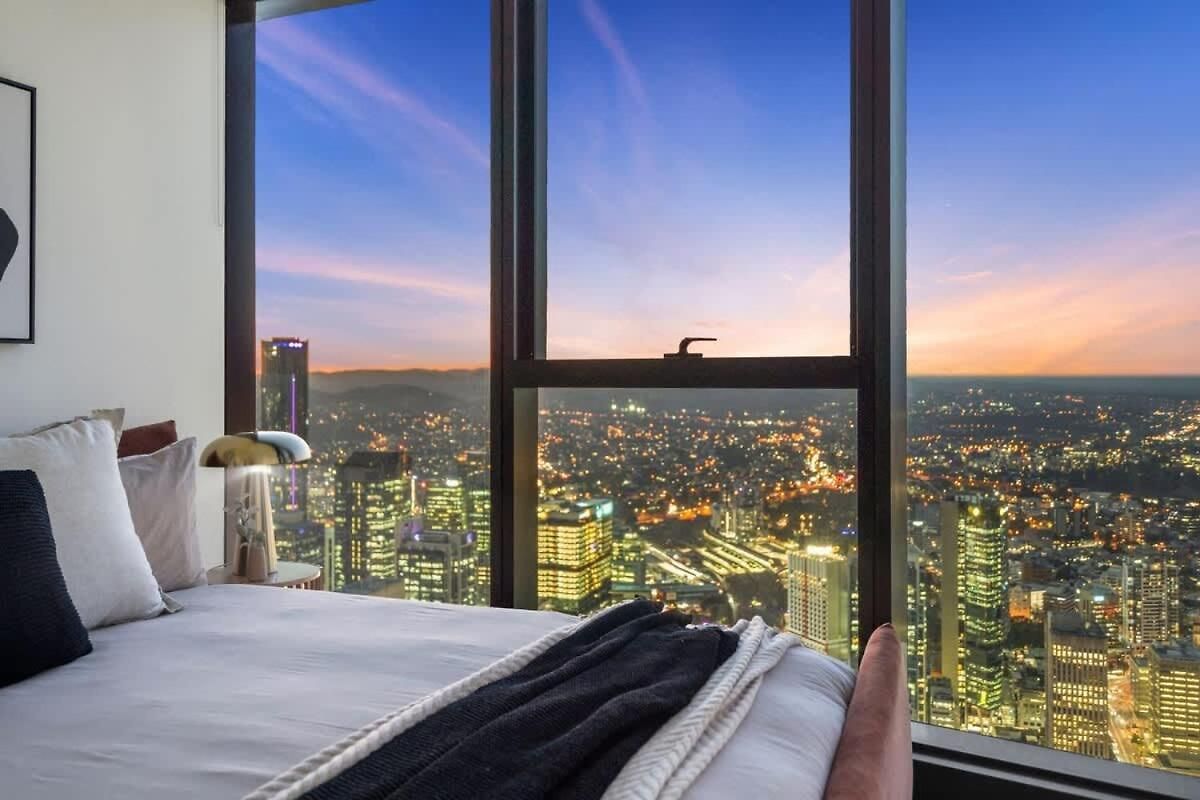 Skytower - 81st Floor, & River Views, Free Car Parking *