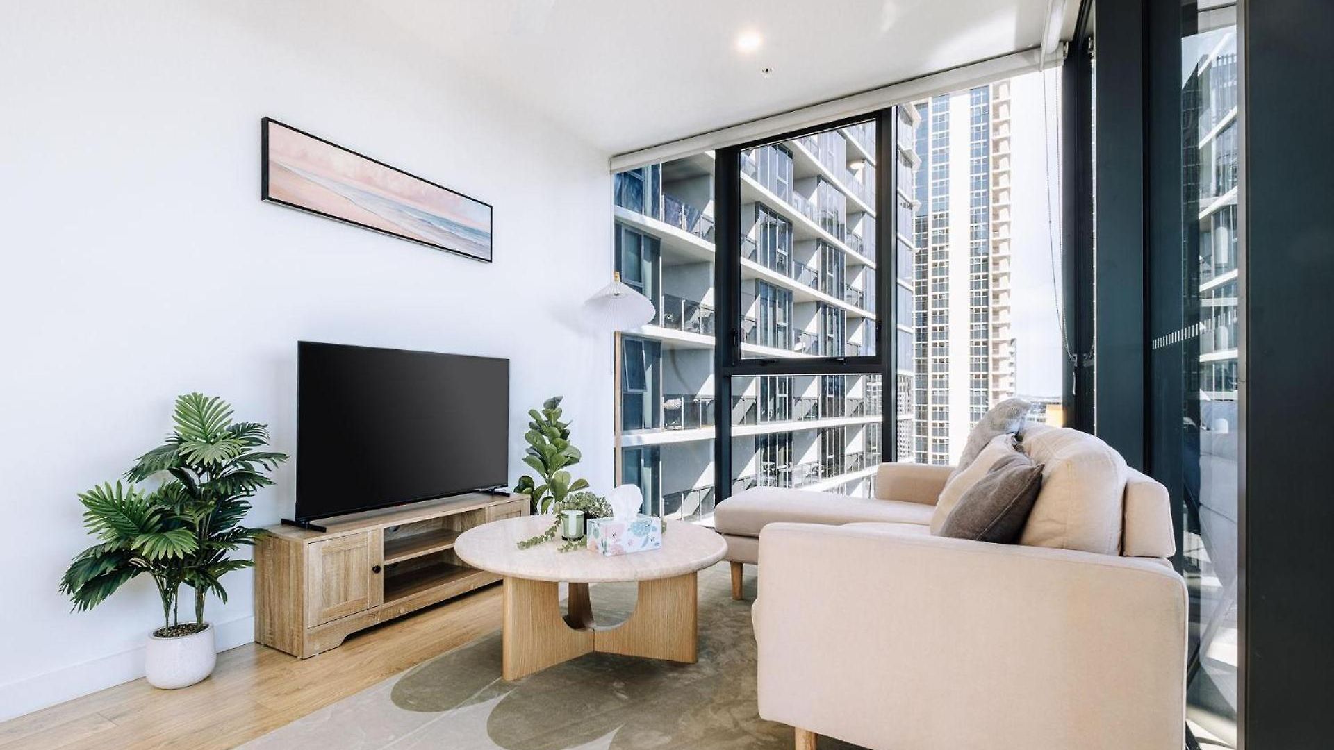 Skyline Serenity 2br With River & Views * Brisbane