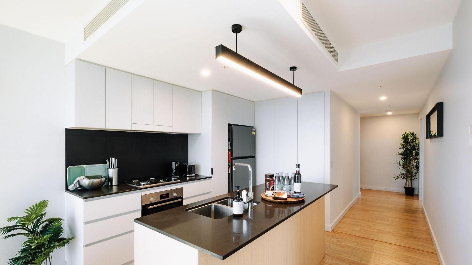 Skyline Serenity 2br With River & Views *