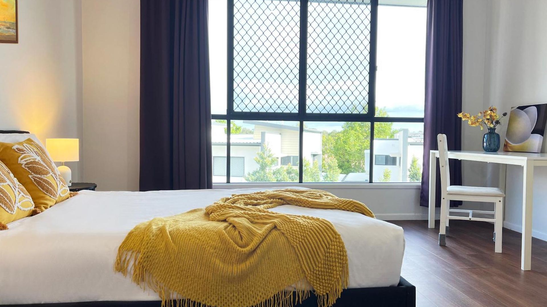 Homestay 310a Maple House - Ensuite In Coopers Plains *