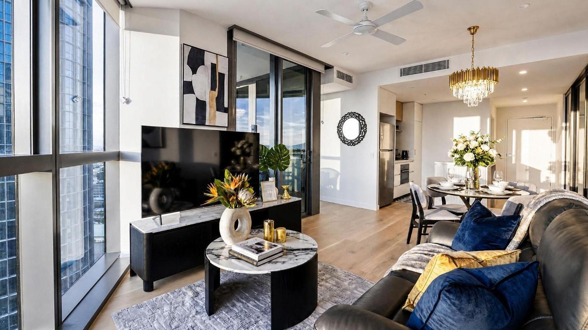 Luxury Riverfront Level 38 Queen's Wharf Tower Brisbane