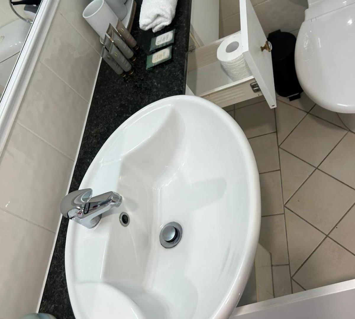 Pool & Gym Apartment Brisbane