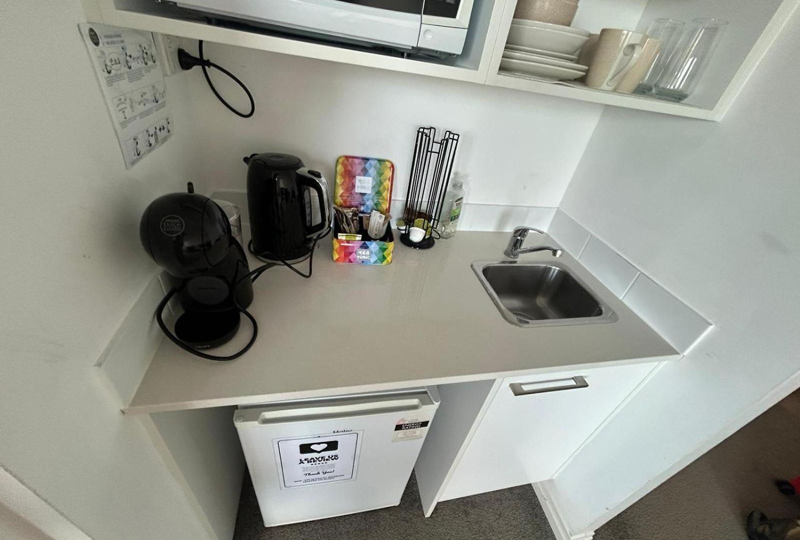Pool & Gym Apartment Brisbane