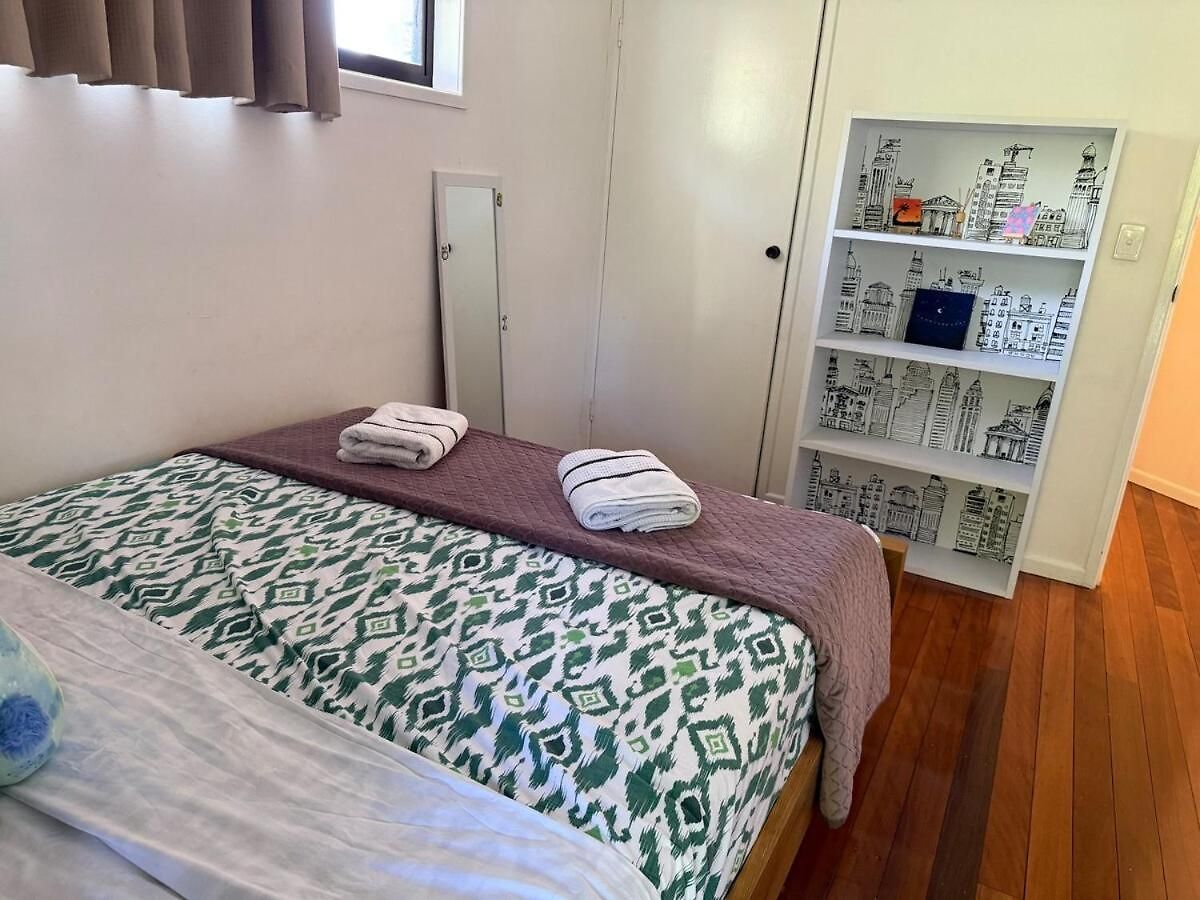 Huge House With 2 Buildings And Pool 7br Holiday home Brisbane
