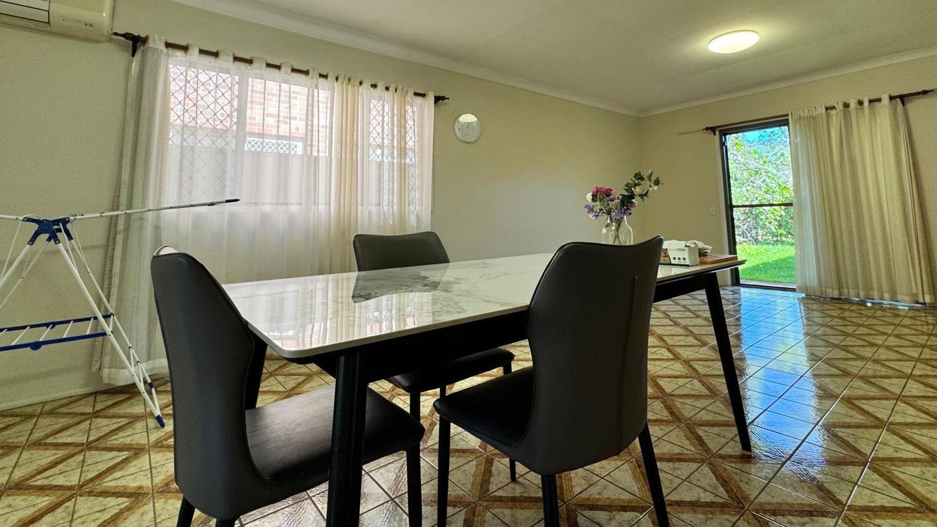 Walk To Market Square And Garden City! Macgregor Brisbane