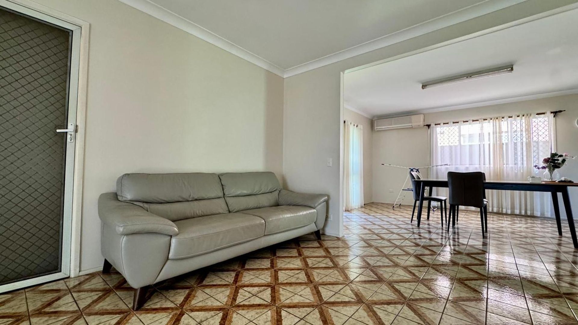 Walk To Market Square And Garden City! Macgregor * Brisbane
