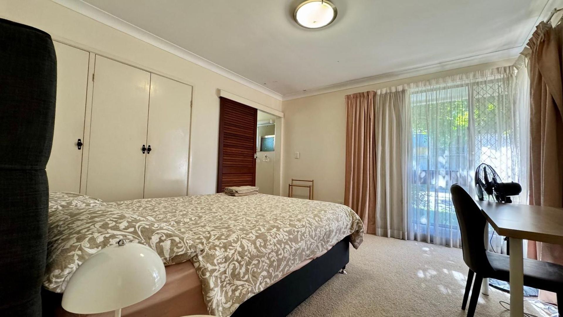 Homestay Walk To Market Square And Garden City! Macgregor *