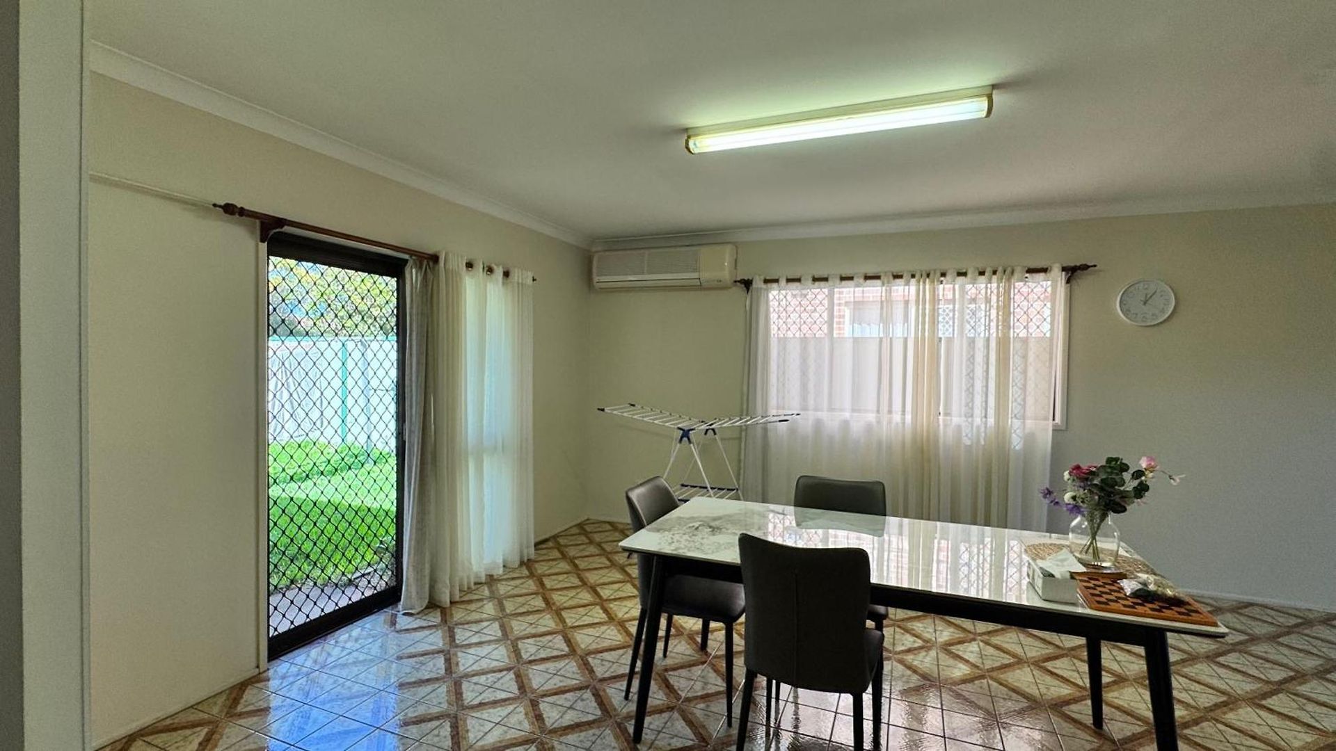 Walk To Market Square And Garden City! Macgregor Homestay Brisbane