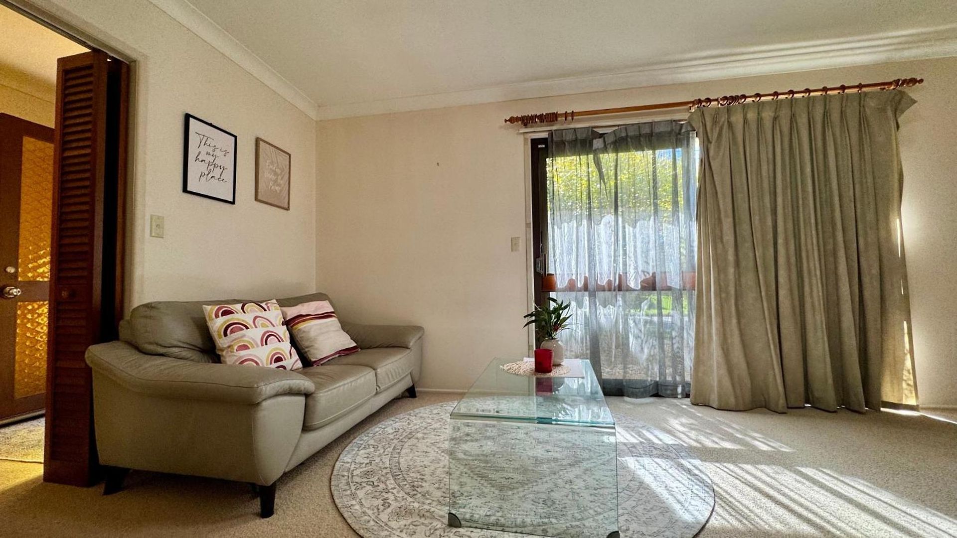 Walk To Market Square And Garden City! Macgregor Homestay