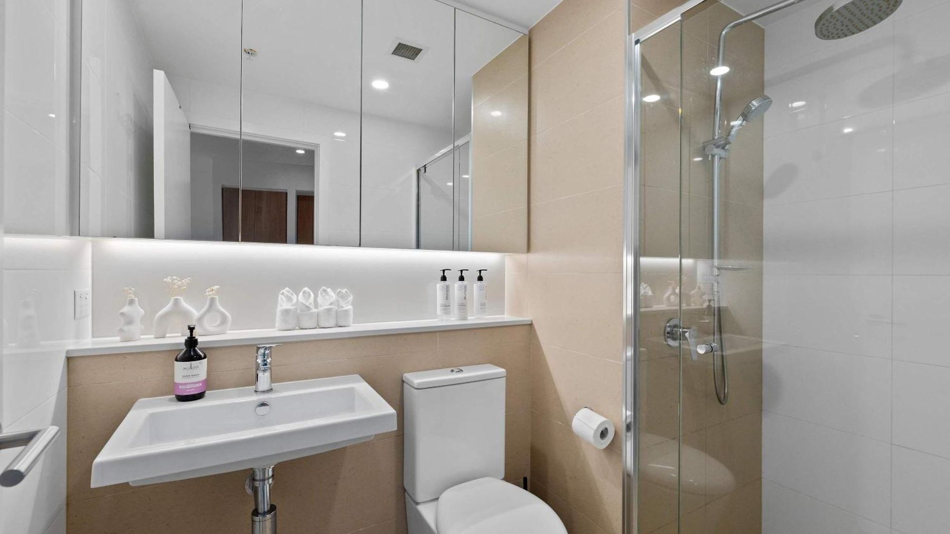 Apartment St By Arvia Living