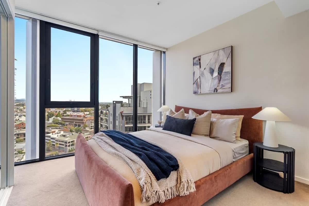 Spire On Queen Street - Free Car Park Apartment *