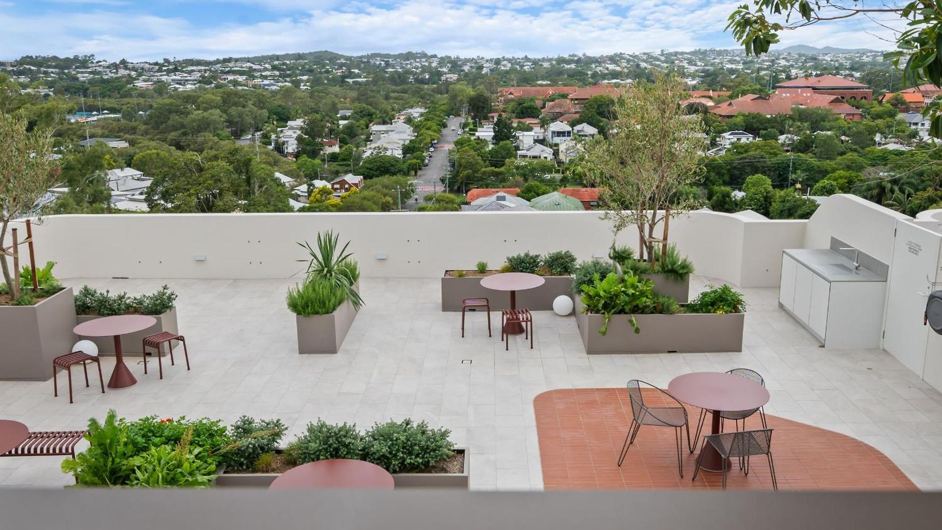 Apartment Riverside Modern 2br East With Parking *