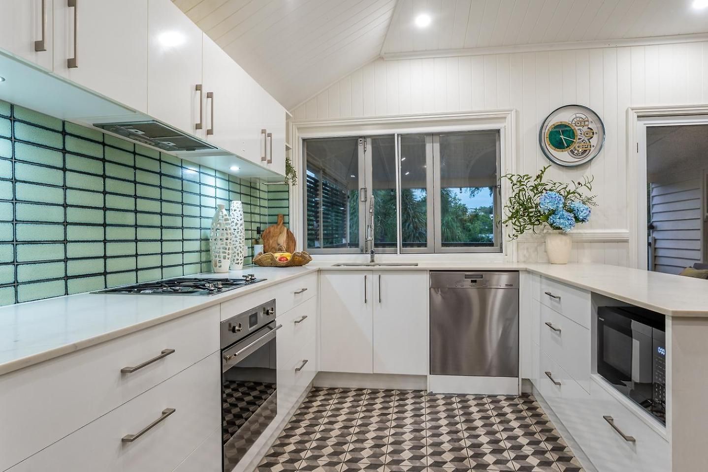 Stylish With Pool, Close Suncorp Stadium, Cbd *