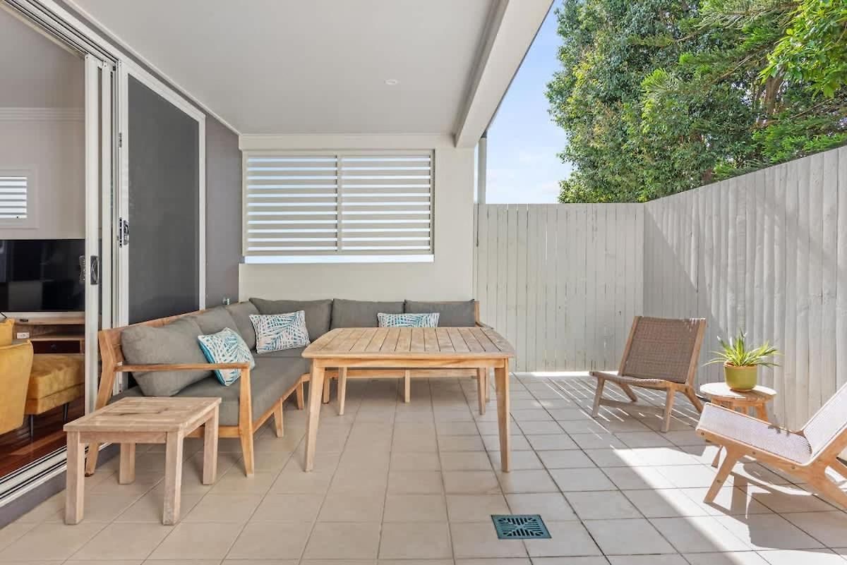 Blissful Bulimba! - 3bed-2 5bath-1car - Townhouse