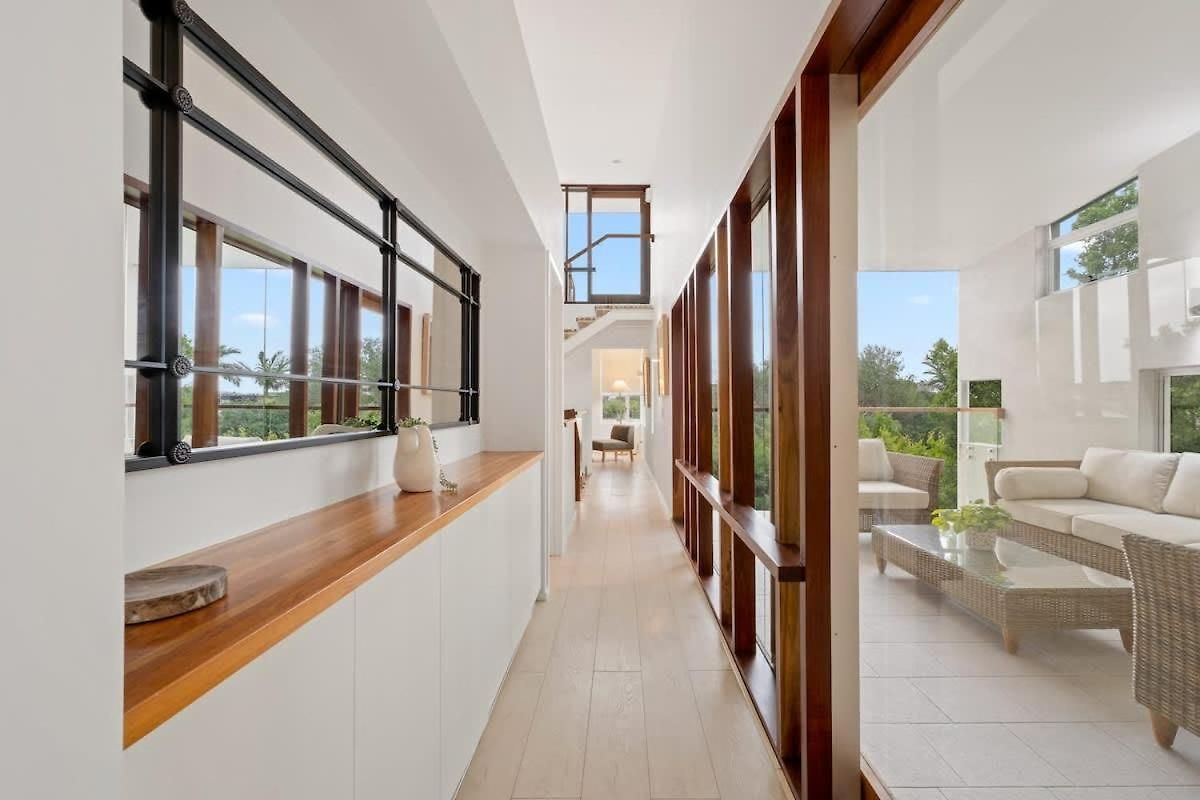 Exclusive Stylish Townhome - New Farm *