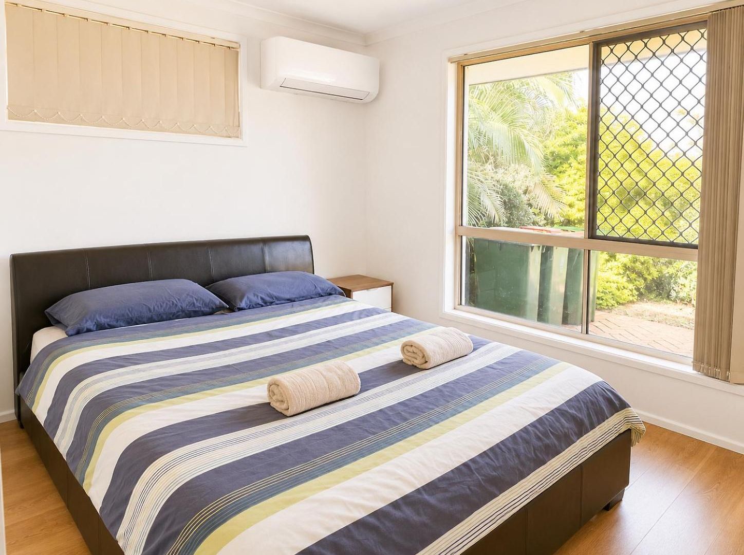 Mt Gravatt Affordable 4 Bedroom Family | Sleep 8 Holiday home Brisbane