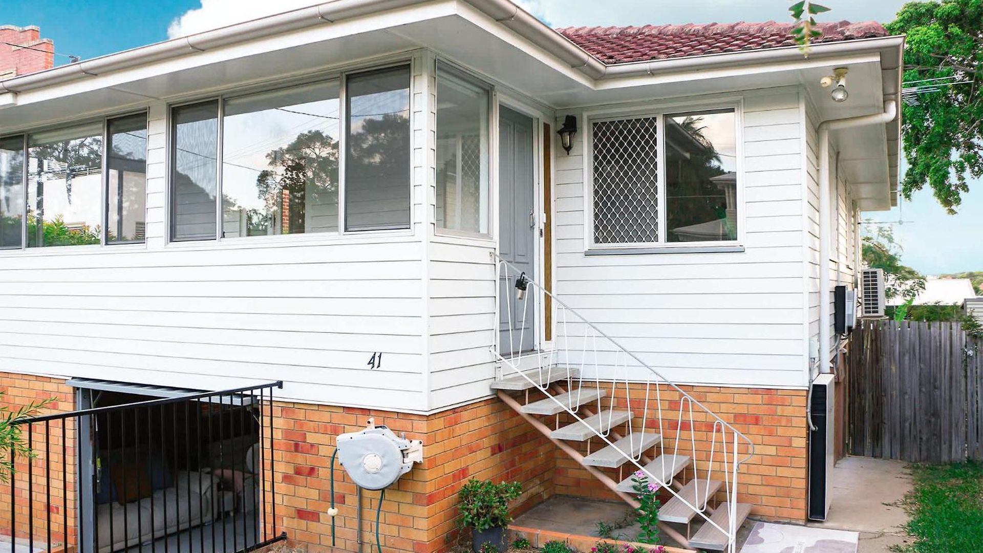 Greenslopes Retreat Stylish Near Hospital Holiday home