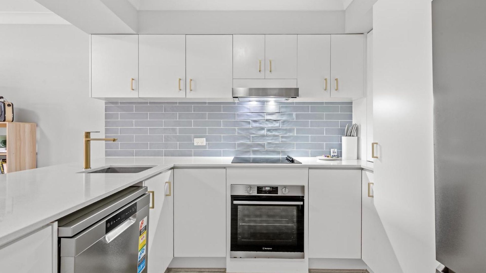 Quaint Townhouse In Bustling Locale * Brisbane