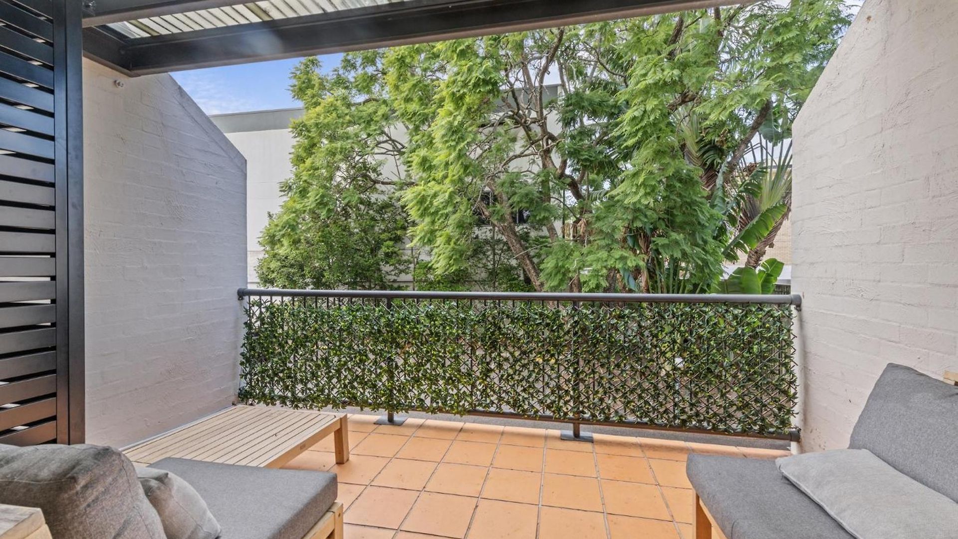 Quaint Townhouse In Bustling Locale * Brisbane