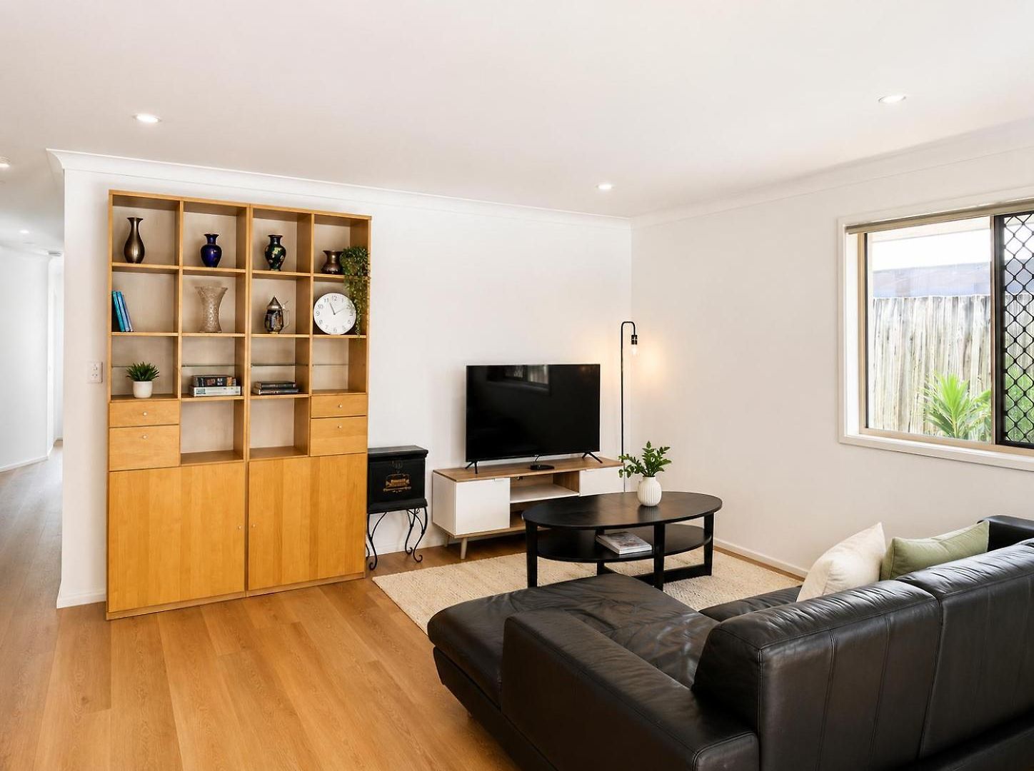 Mt Gravatt Affordable 4 Bedroom Family | Sleep 8 Holiday home