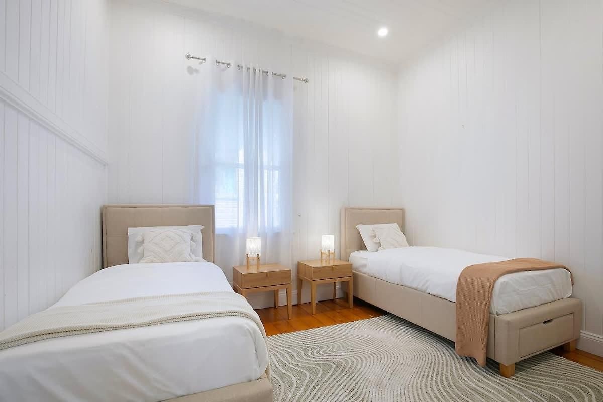 Strathendrick Timeless Queenslander Haven Near Cbd