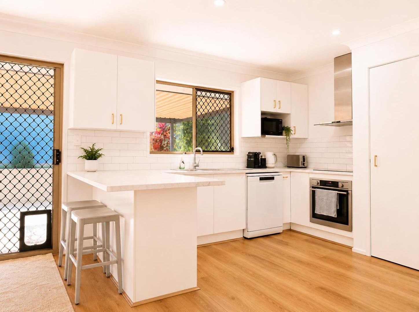 Holiday home Mt Gravatt Affordable 4 Bedroom Family | Sleep 8 *
