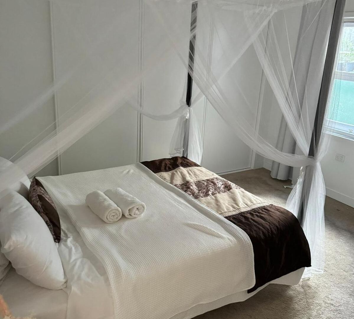 Villa Teneriffe, Walk To River, Onsite Parking