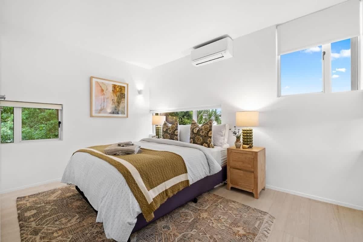 Exclusive Stylish Townhome - New Farm